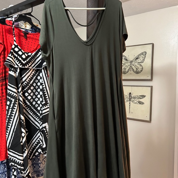 Plus dress bundle - Picture 4 of 5